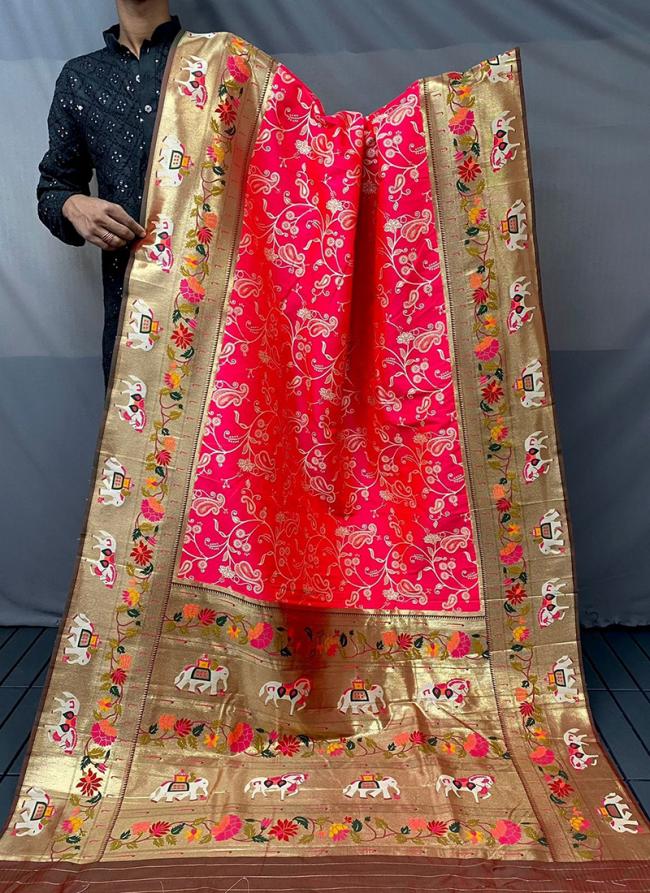 Silk Rani Traditional Wear Paithani Saree